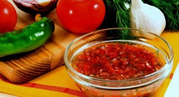 Top 8 receptů na domácí salsu na zimu